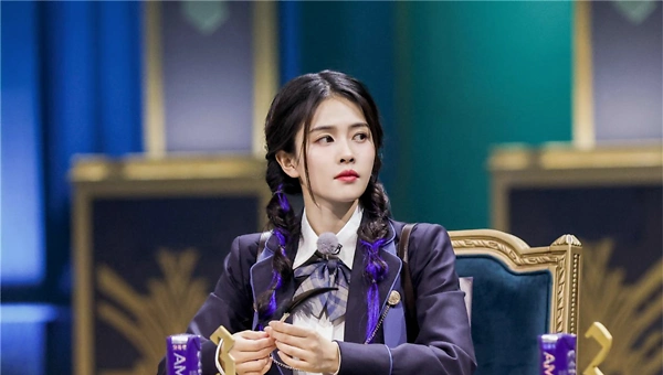 杨颖蔡徐坤互相怀疑?《奔跑吧9》烧脑推理揭秘"谁是w"