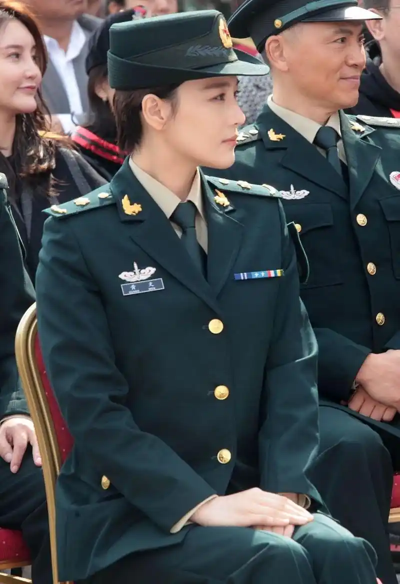 2023年军队文职招聘】 中国人民解放军的文职人员,也称为军队文职,无