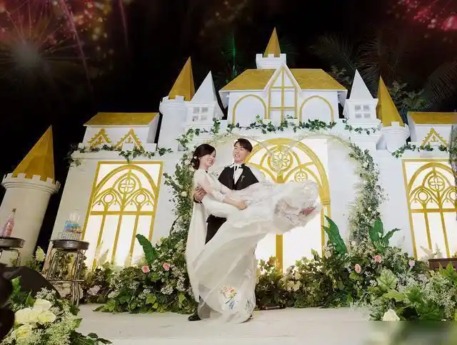 吴尊与妻子节目中补办婚礼现场细节甜蜜满满再现童话般的爱