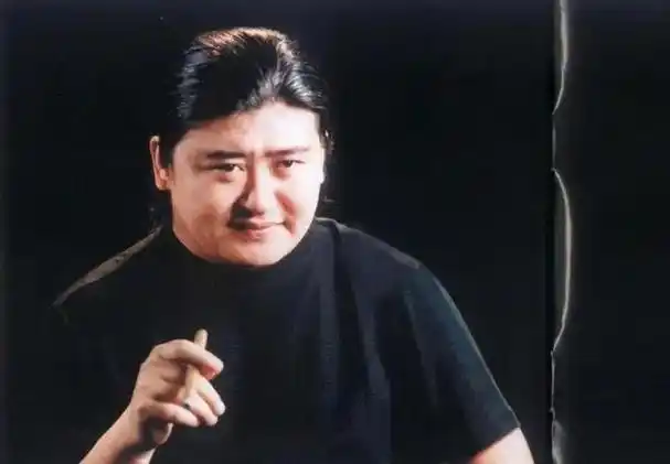 一代歌王刘欢成名后不弃糟糠妻患不死癌症隐退歌坛