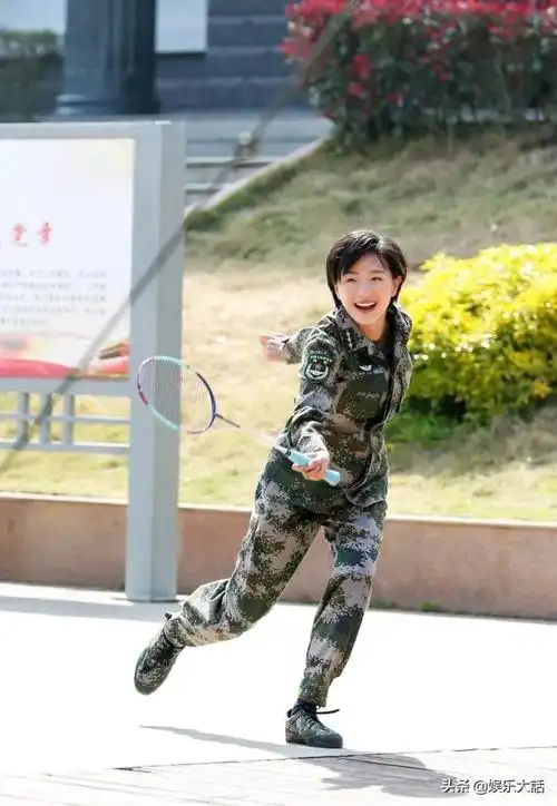 军中乐园万茜骗了观众18年的万茜