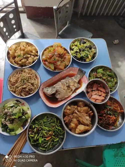 辛苦老公婆婆公公为宝贝生日做的香喷喷的饭菜