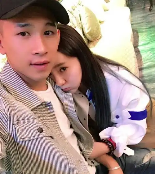 据说以后他们会大幅度的起诉那些违约艺人,刘大美人说下一个就是刘