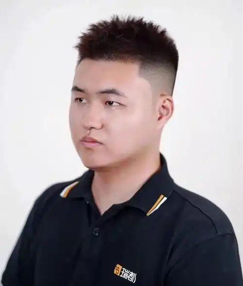 大圆脸适合什么发型男,30岁的男人不知适合什么发型 - 天华易学