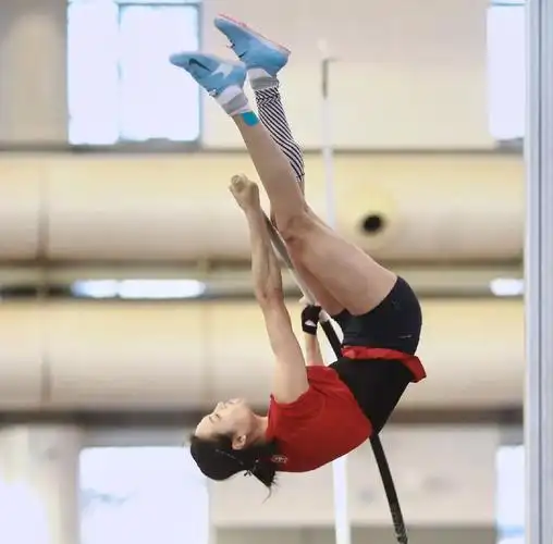 接近天空的比翼齐飞中国撑杆跳女神和她丈夫的动人故事