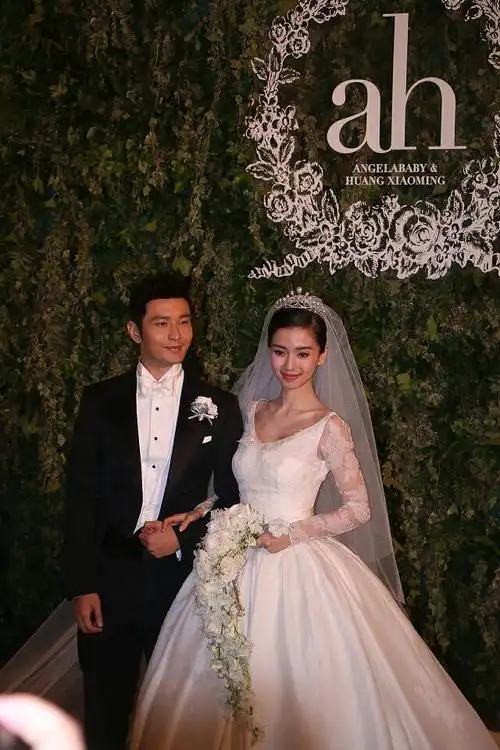 黄晓明叶珂秘婚生子,孩子已降生,婚礼为何迟迟未办?