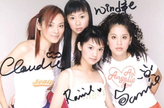 据悉,2000年,杨丞琳加入组合"4 in love"出道,2001年因出演偶像剧