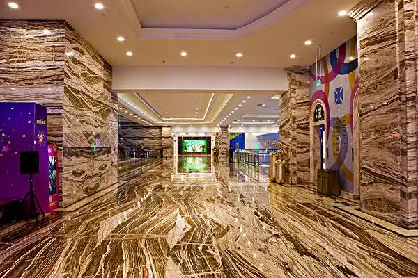 成都新世纪环球中心:在大而全的空间里任性造梦