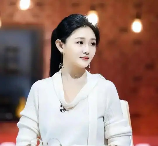 回顾大s徐熙媛:与汪小菲离婚,闪嫁韩星具俊晔,20年前曾倒追男方