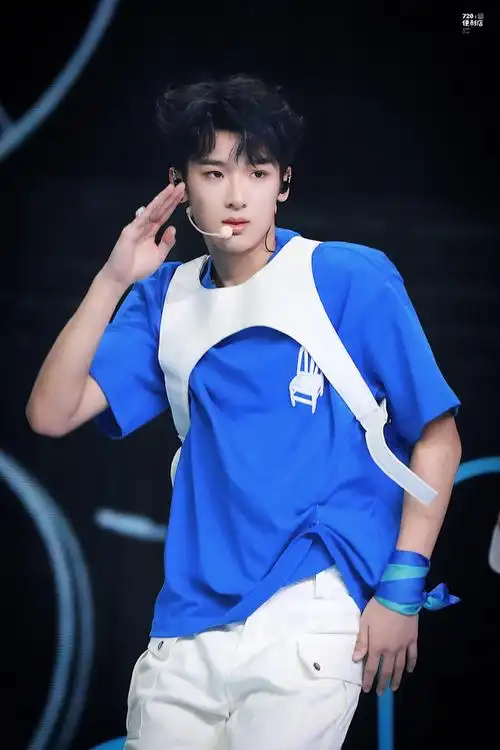 张峻豪 顶级liveking