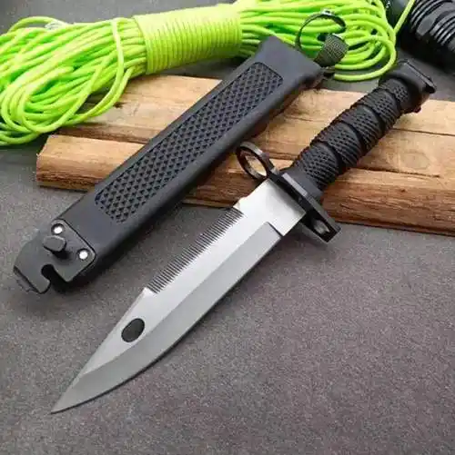 解放军现役普通步兵的30件标准单兵装备