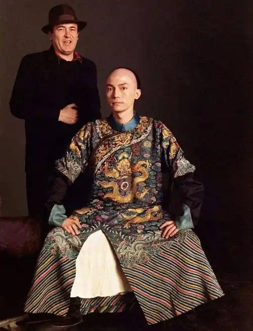 一代男神尊龙,全球最美50人之一,他不知来处,是个可怜的孤儿_女人