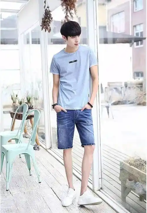 夏季如何搭配男生牛仔裤?帅哥们都这样穿!