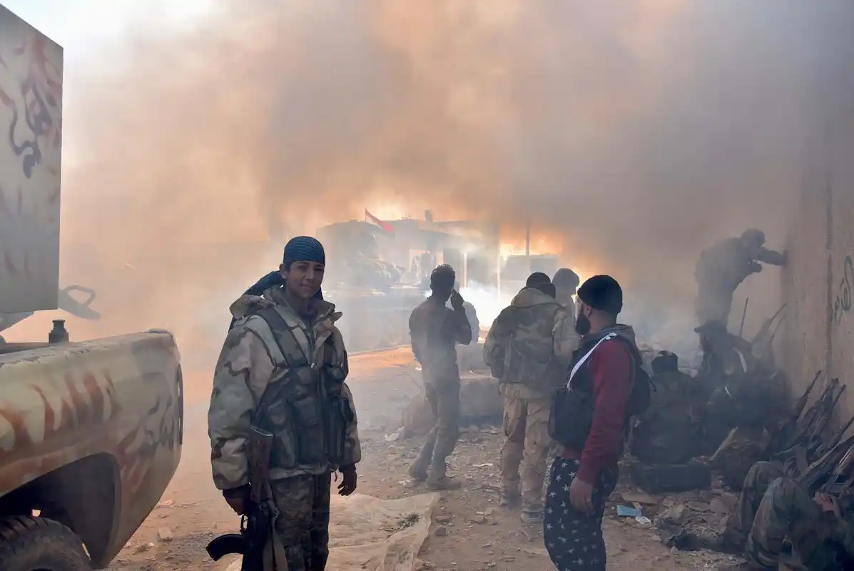 叙边境出现大量坦克重火炮!军事强国划出战争红线:谨慎行事