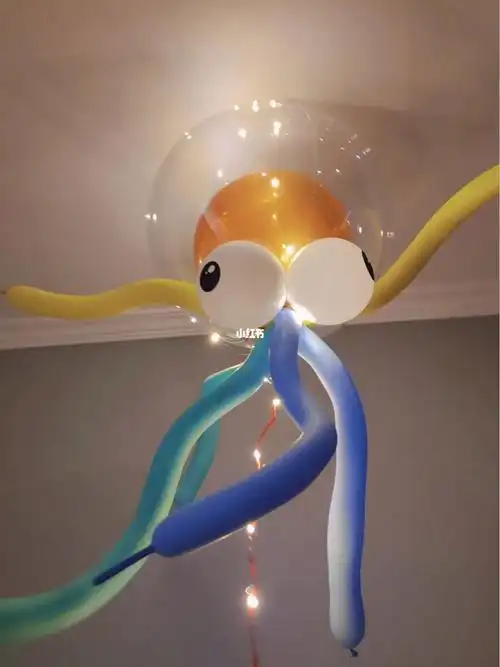 大朋友的氢气球