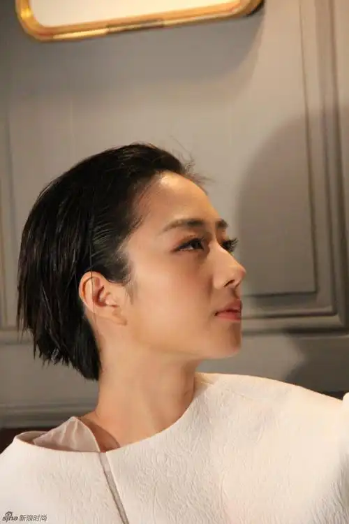 清新纯净法式优雅 桂纶镁巴黎时尚大片跟拍(图)