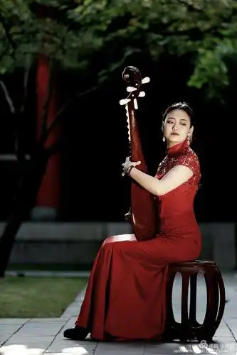 琵琶女子户外场景人像摄影