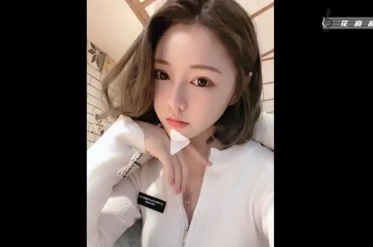 抖音花麻麻本人照片 花麻麻的声音是真的吗