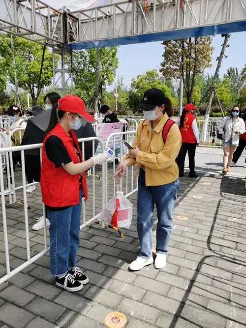 我校青年志愿者应邀参加2021南京溧水咪豆音乐节志愿服务