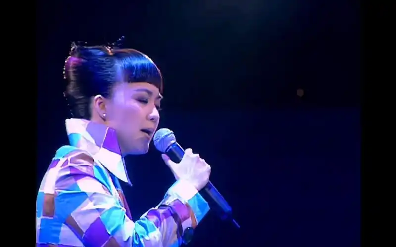 陈慧娴 今天夜里总下雨 - 2003珍演唱会
