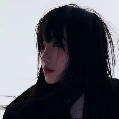 高清黑色系的冷酷压抑女头真人图片,女生头像图片