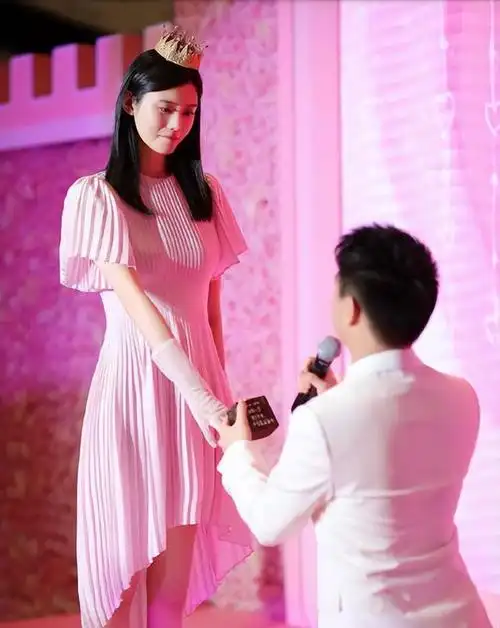 嫁人改命的7位女星婚前黑料不断嫁了好老公后成功逆袭