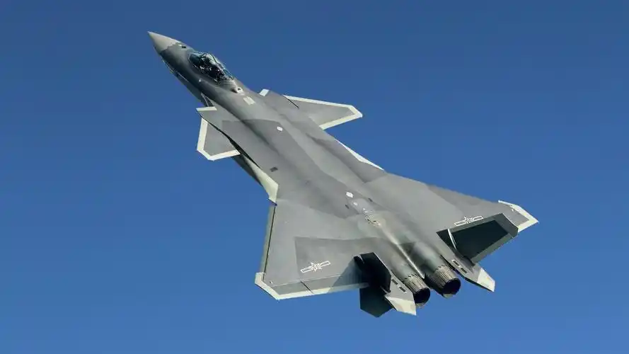 歼20战斗机军事天地壁纸2