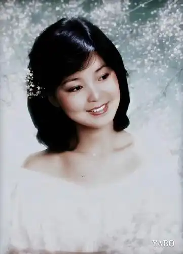 邓丽君各个时期的高清图片