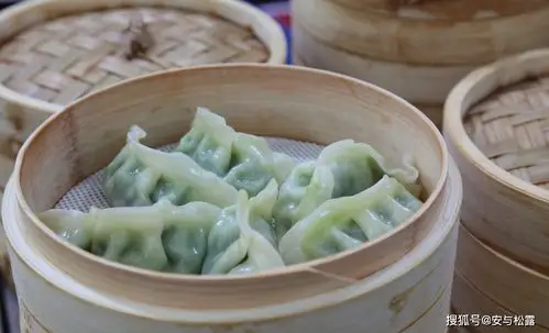 原创韭菜馅蒸饺,内含鲜香甜美的汤汁,面皮更劲道,美味又快手家常菜