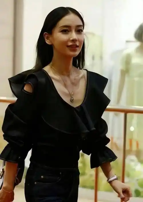 40岁贾玲暴瘦50斤,敲醒多少人:娱乐圈终究是瘦人的天下_体重_减肥