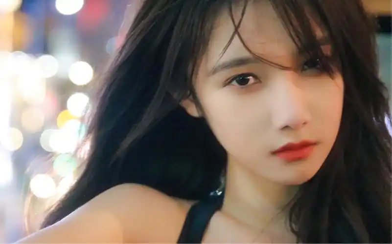 【三鱼zy】是夏天吃冰激淋的季节了|出镜:宋昕冉|短片_哔哩哔哩_bili