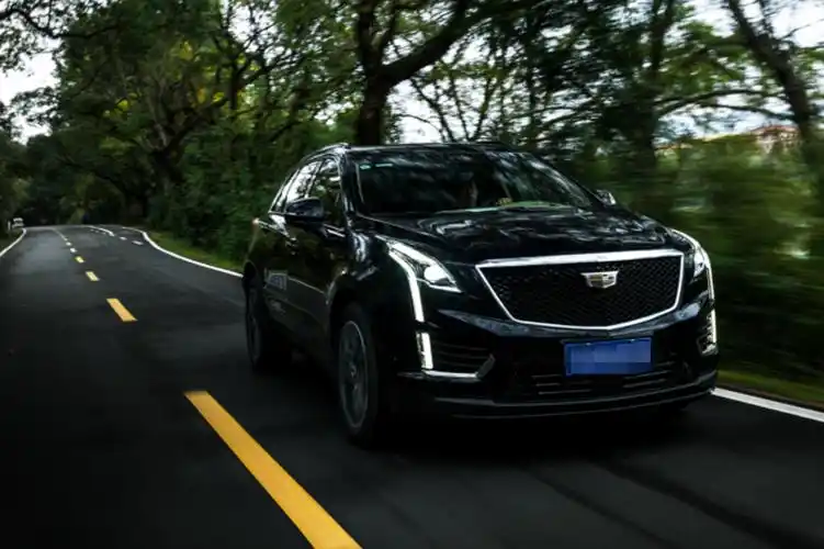 试驾凯迪拉克xt5超长轴距智能四驱高品质家用的不二之选