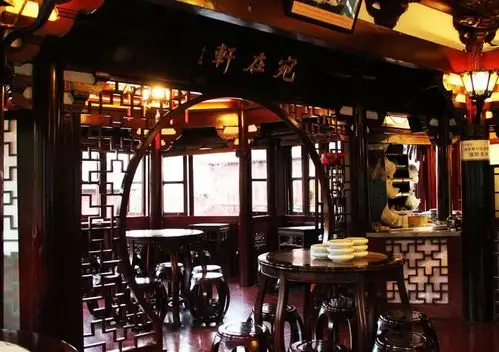 寻访海内第一茶楼——上海城隍庙湖心亭