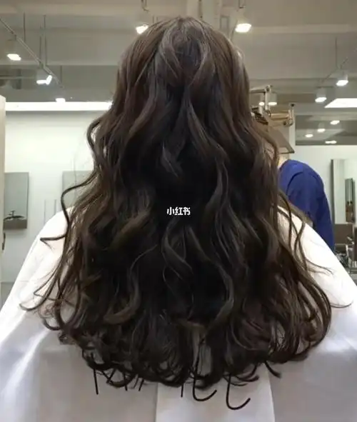 [拔草r][种草r]烫发女生 韩式木马卷 纹理效果动感