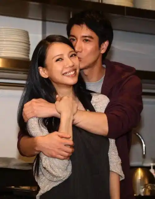 王力宏被老婆爆锤21小时后,更多真相浮出水面:多的是,你不知道的事