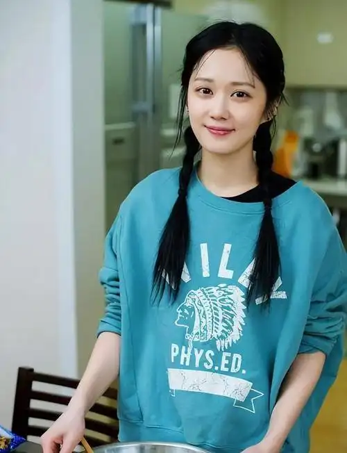 事实证明,曾扬言"没钱就去中国"的张娜拉,已走上了"不归路"