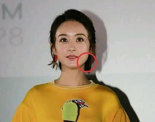 赵丽颖未修图曝光,圆脸变方脸?颜值是因为生完孩子劳累造成的?