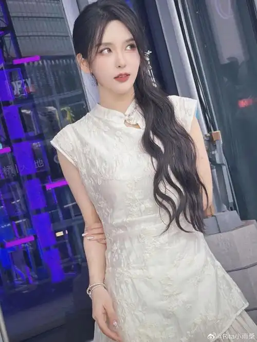 【lpl老婆】rita白色小旗袍太好看了,堪称天神下凡