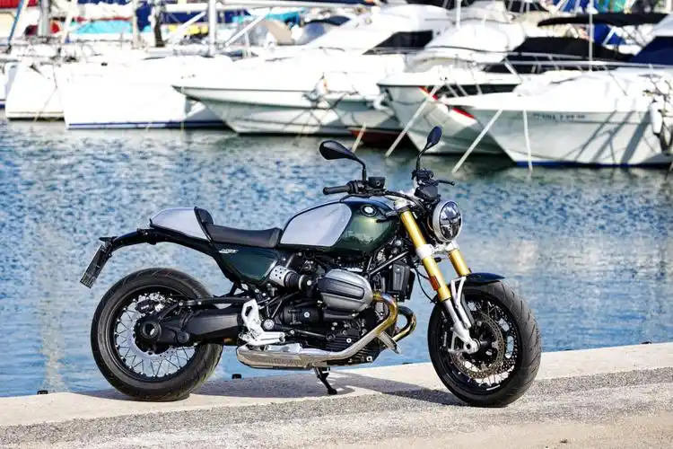 宝马2024 r 12 ninet复古车写真集_大排量摩托车_导购_摩信网