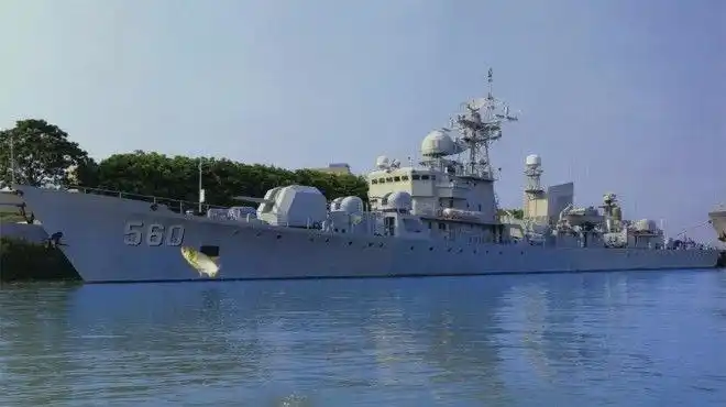 166 舰"珠海"号导弹驱逐舰,旅大Ⅲ级(051g2型).