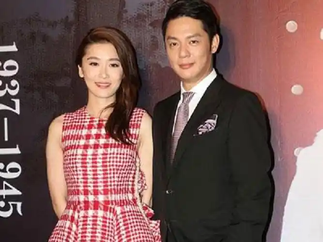 周丽淇婚后晒自拍,笑容甜美气色甚佳,与大6岁老公生活不受外界影响
