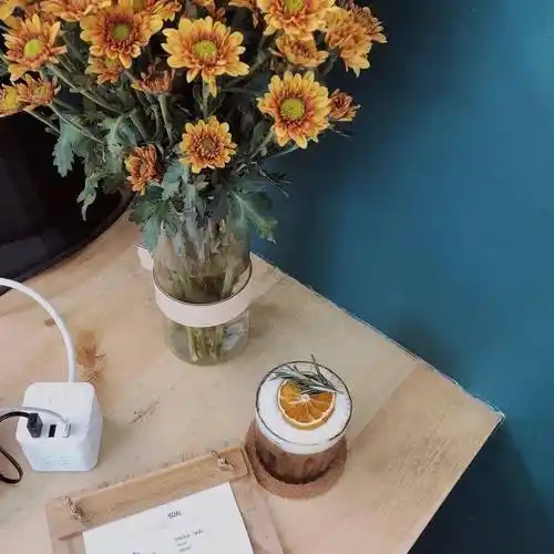 干净治愈朋友圈背景图