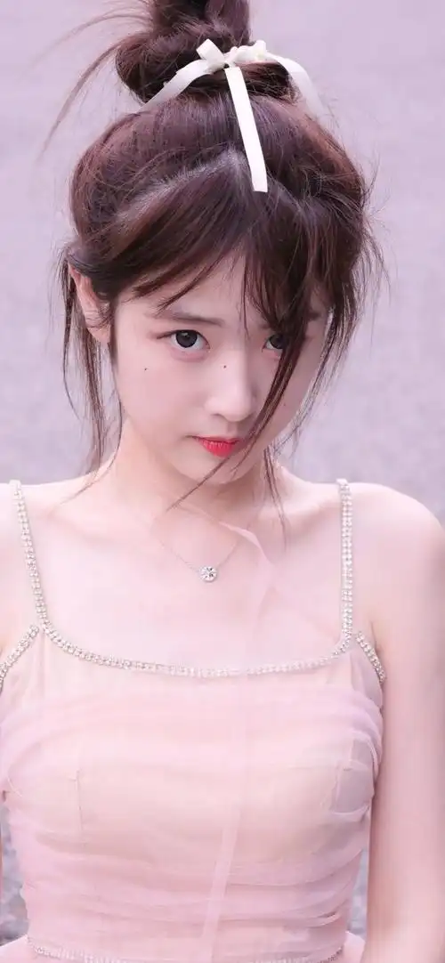 蛇姐佘颖欣壁纸