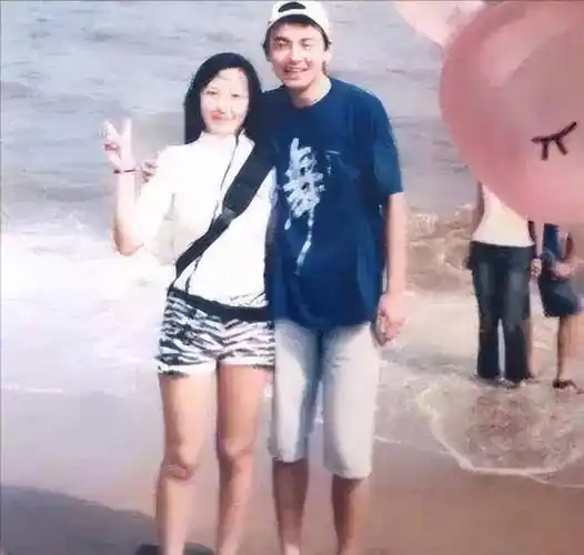 雷佳音:妻子和我挤过10平方米的出租屋,我火了绝不能辜负了她_翟煦