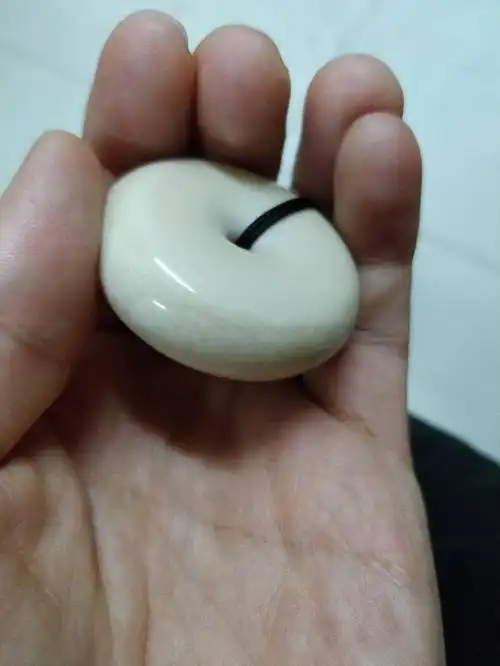 象牙这个纹路是什么东西? 这是真的还是假的? 如果真,是好是坏?