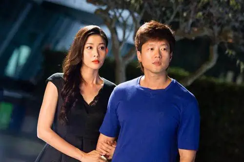 《爱丽的秘密》杀青 凌潇肃演富二代牵手李彩桦