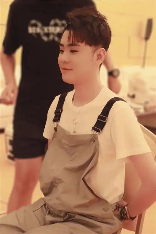 张云雷 杨九郎 同款背带裤2020年宽松阔腿裤抽绳休闲男女连体裤潮