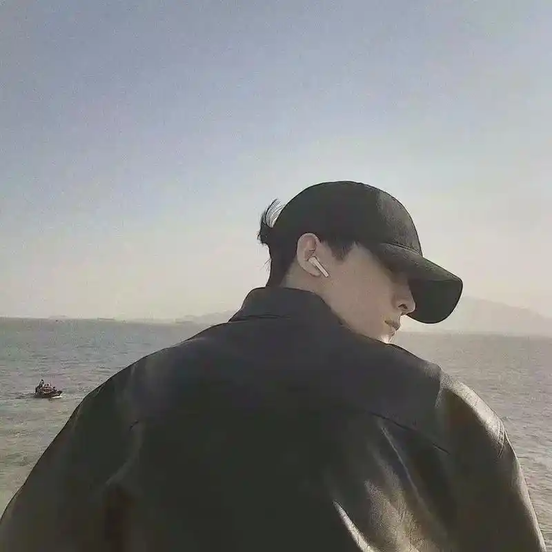 远离世俗的自由感男头#男生头像 #优质头像 #值得你长期不换 - 抖音