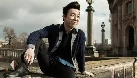 从"草根"变"50亿影帝",成功一波三折,今执导电影褒贬不一_黄渤_工作