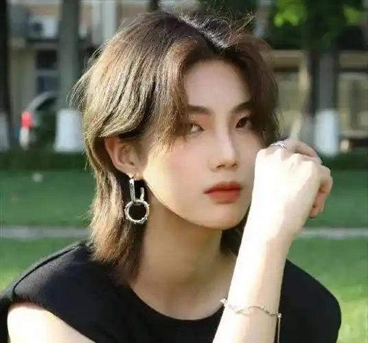 文艺风短发发型 轻松打造日系小清新风格_中性_女生_的设计